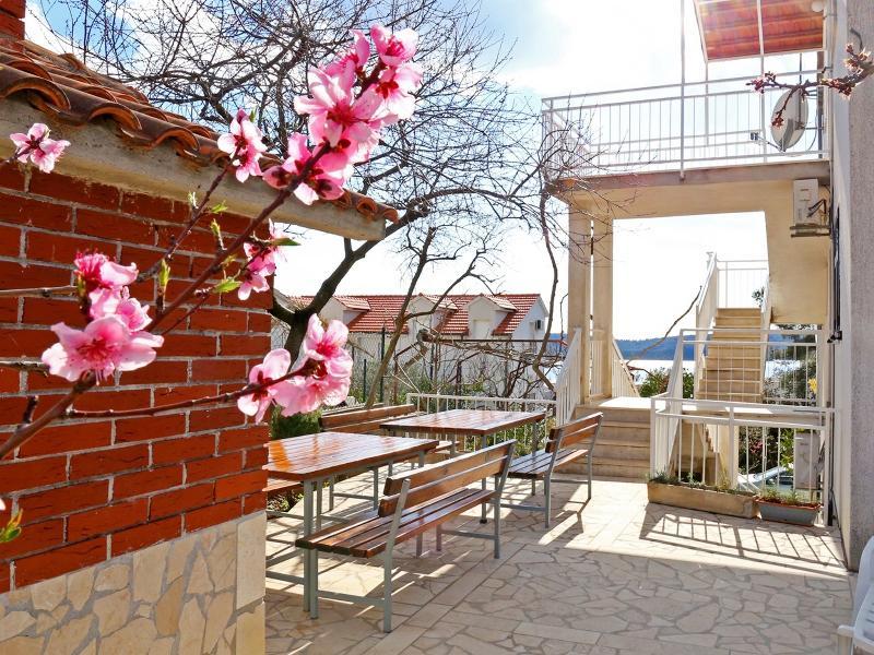 Apartmani Gabric Трогир Экстерьер фото